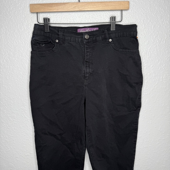 Gloria Vandderbilt - Amanda style - black jeans  size 10 -cp - Picture 2 of 6